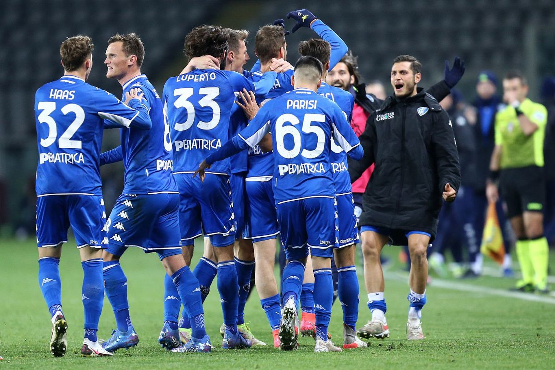 曼联更衣室 曼联更衣室