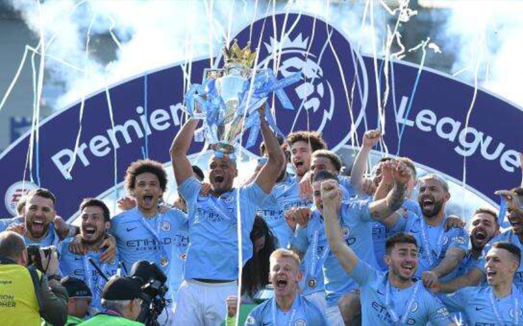 他们之间的 他们之间的